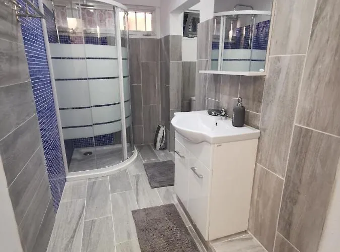 Adorable Cozy Apartmán Aglantzia